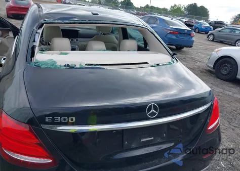 2019 Mercedes-Benz E 300 из США, поврежденный, VIN WDDZF4JB1KA580990